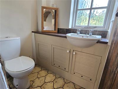 Guest Cloakroom